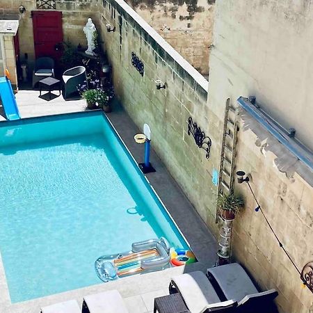 モスタFree Breakfast, Pool, Spacious Aircon Hideawayアパートメント エクステリア 写真