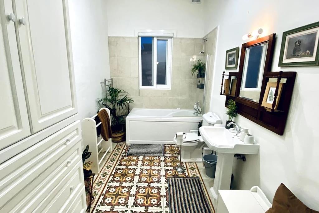 モスタFree Breakfast, Pool, Spacious Aircon Hideawayアパートメント エクステリア 写真