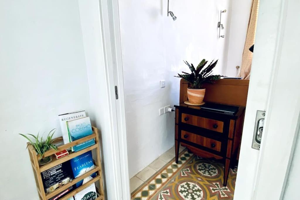 モスタFree Breakfast, Pool, Spacious Aircon Hideawayアパートメント エクステリア 写真
