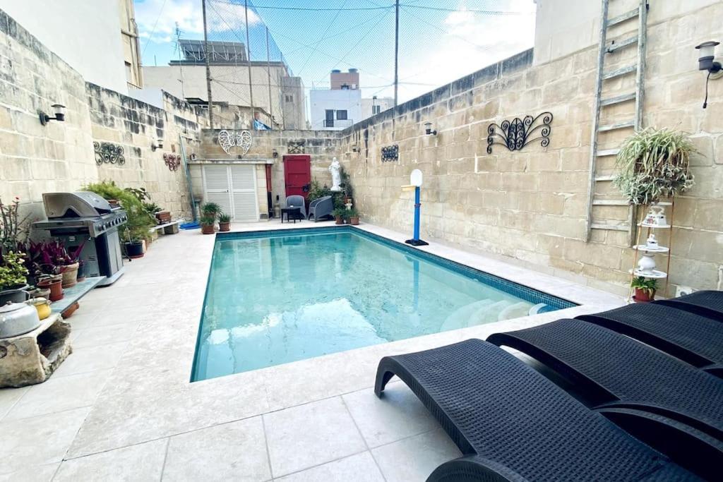 モスタFree Breakfast, Pool, Spacious Aircon Hideawayアパートメント エクステリア 写真