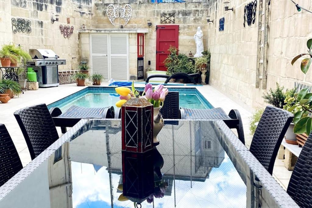 モスタFree Breakfast, Pool, Spacious Aircon Hideawayアパートメント エクステリア 写真