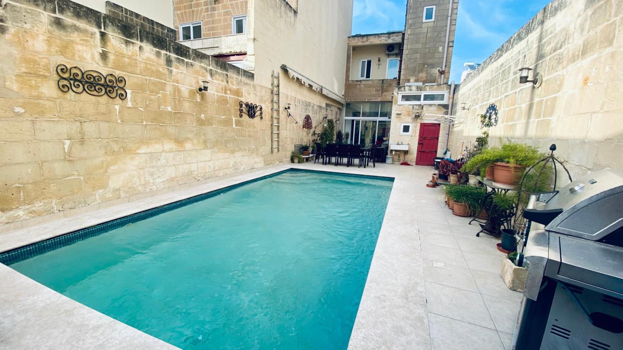 モスタFree Breakfast, Pool, Spacious Aircon Hideawayアパートメント エクステリア 写真
